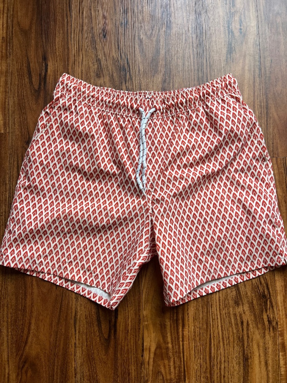 George Men’s Swim Trunks Red White Geometric Print Size L 36-38 LNWOT